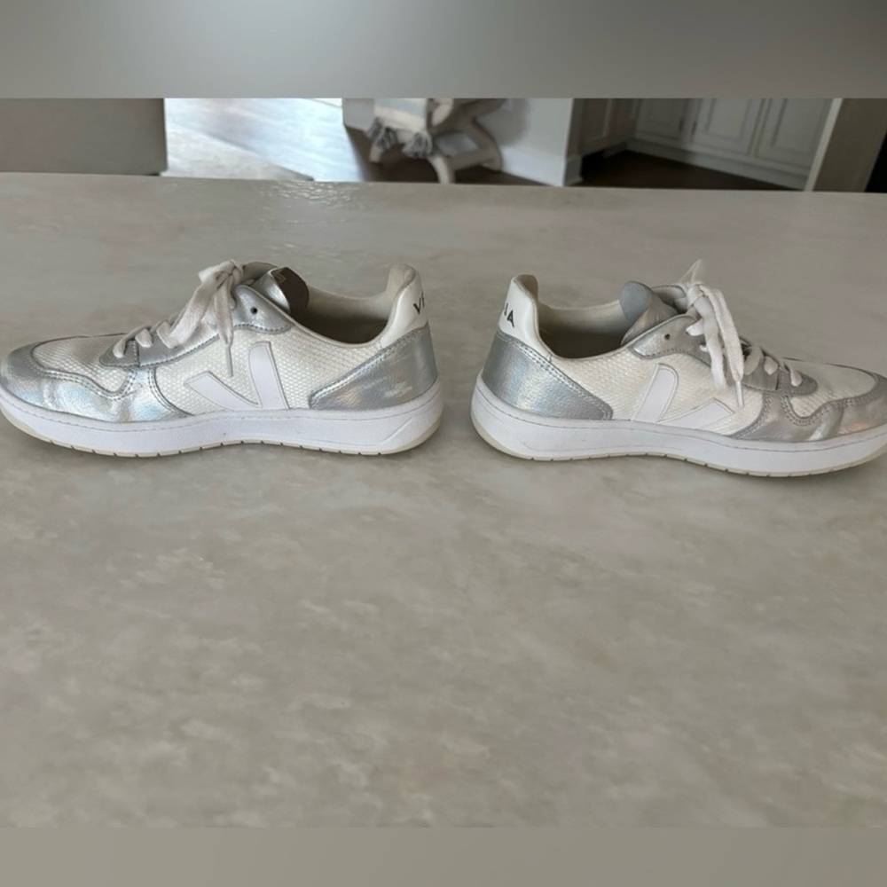 Veja Women's Sneakers in White and Silver - Picture 9 of 13